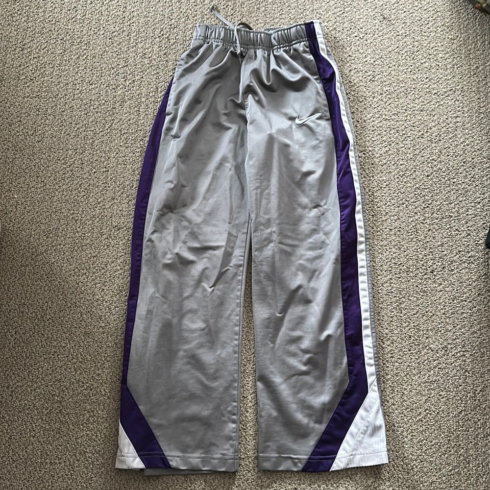 Boys Nike athletic pants size M